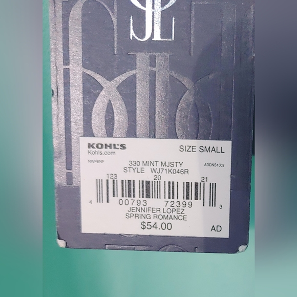 ✨️Final Price✨️NWT JLO Mint Jewel Embelleshied Neckline Sleeveless Blouse Sz S - Picture 3 of 5